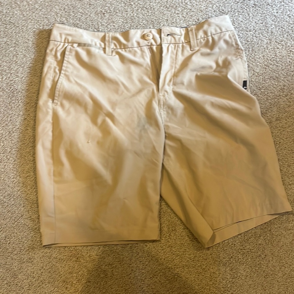 Quick silver mens khaki shorts